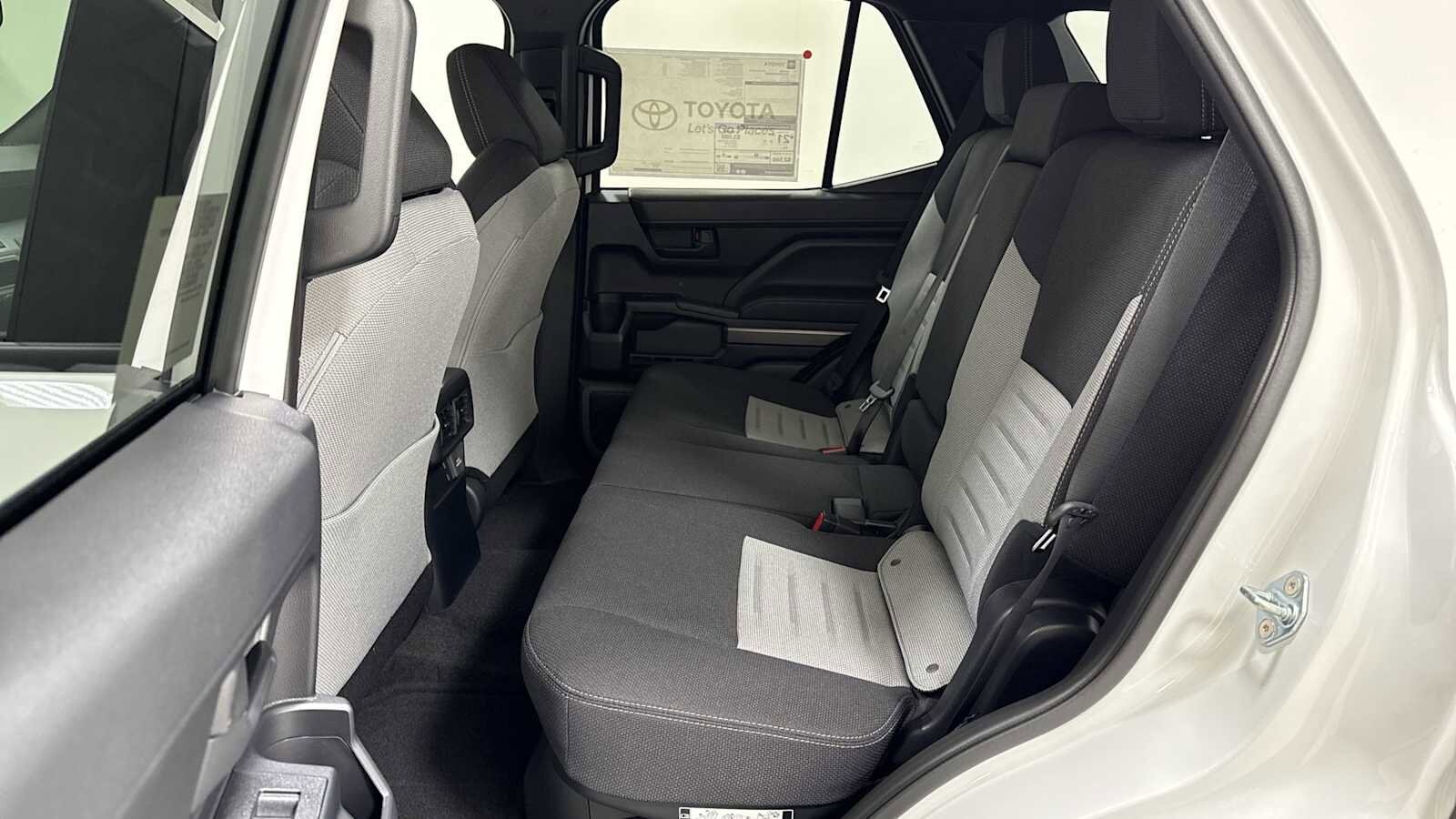 Thumbnail: 2025 Toyota 4Runner - 24