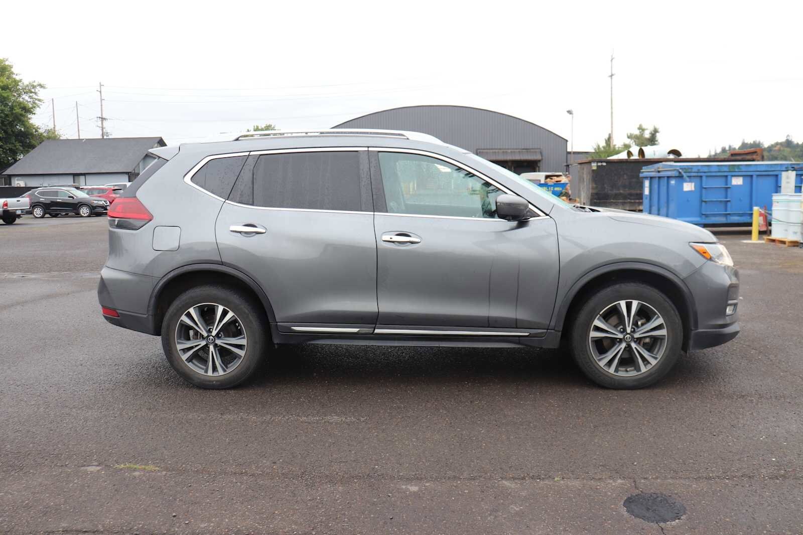 2018 Nissan Rogue SL photo 4