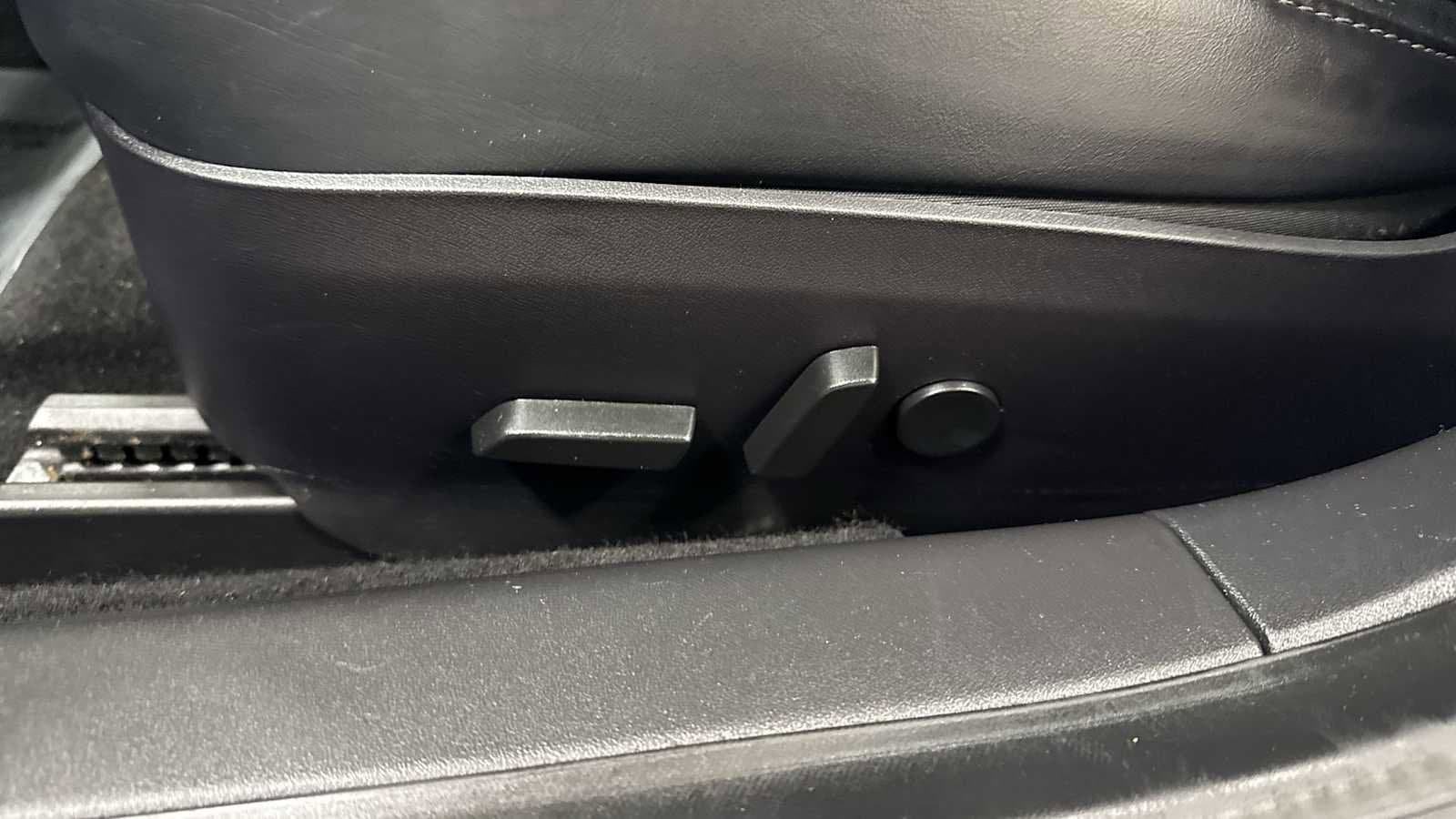 Thumbnail: 2020 Tesla Model 3 - 14