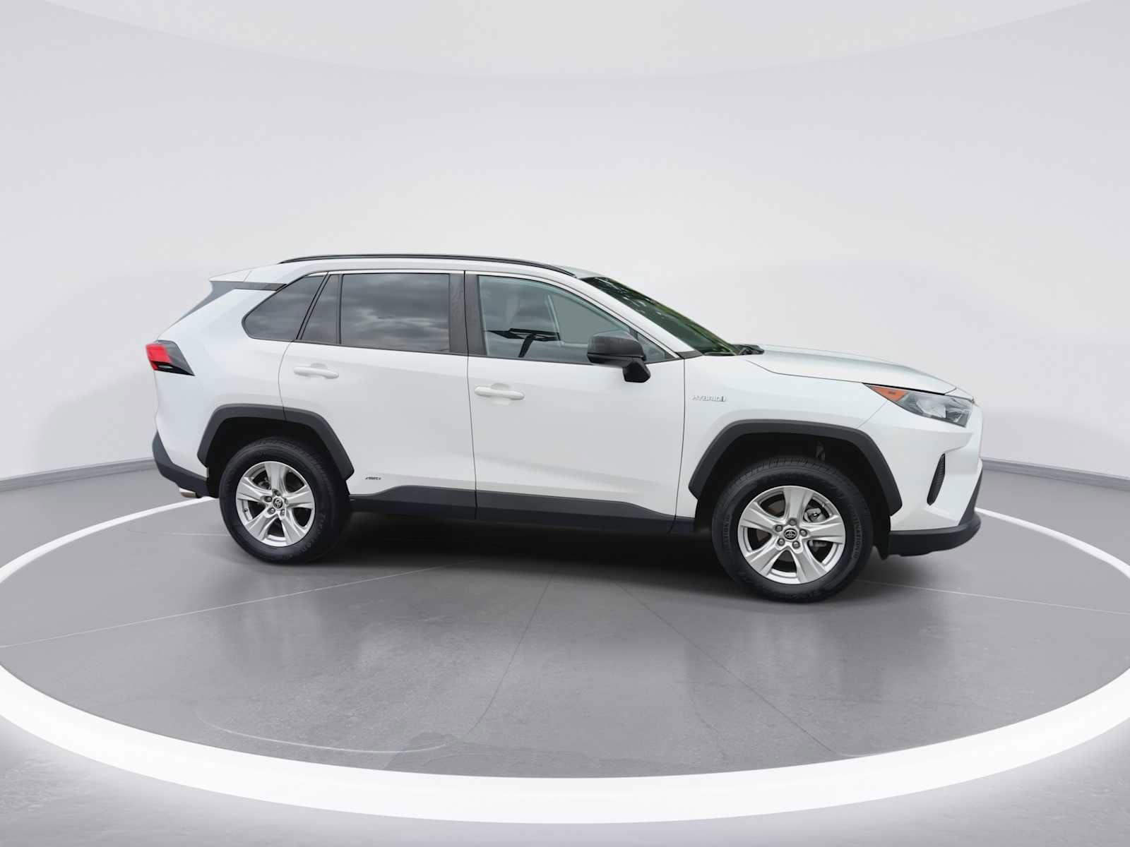 Thumbnail: 2021 Toyota RAV4 - 9