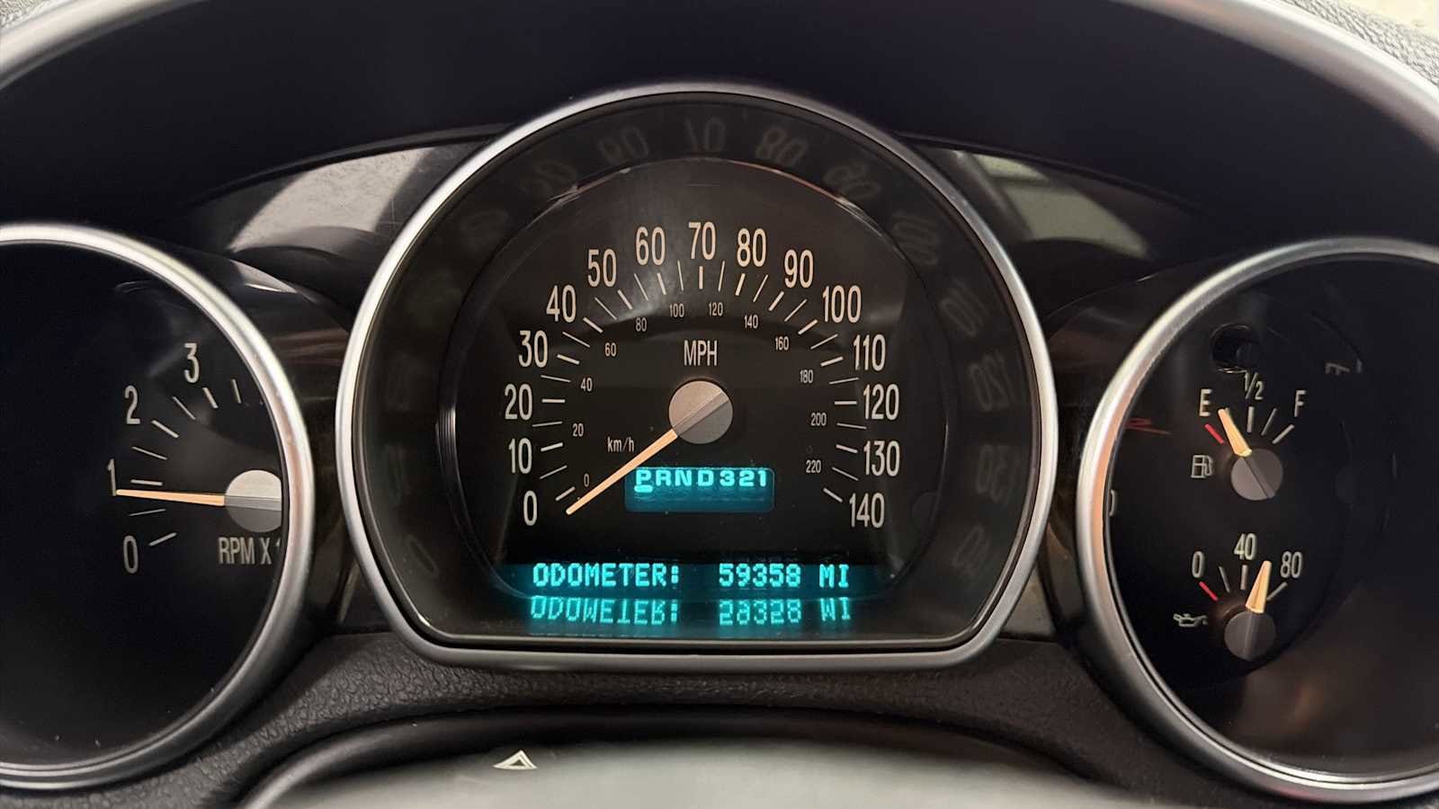 Thumbnail: 2004 Chevrolet SSR - 17