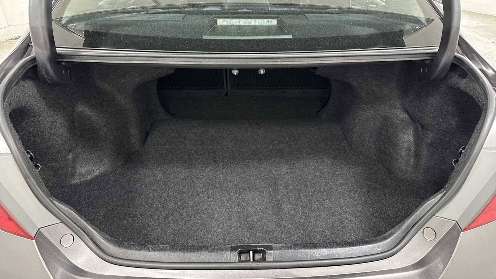 Thumbnail: 2017 Toyota Camry - 26