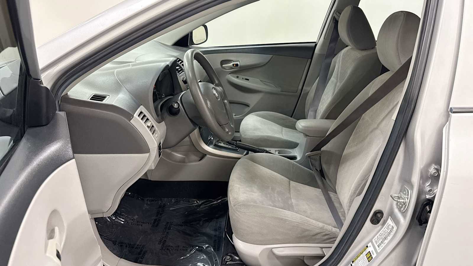 Thumbnail: 2009 Toyota Corolla - 13
