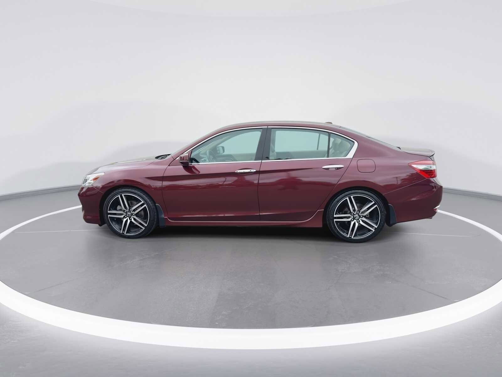 Thumbnail: 2017 Honda Accord - 4