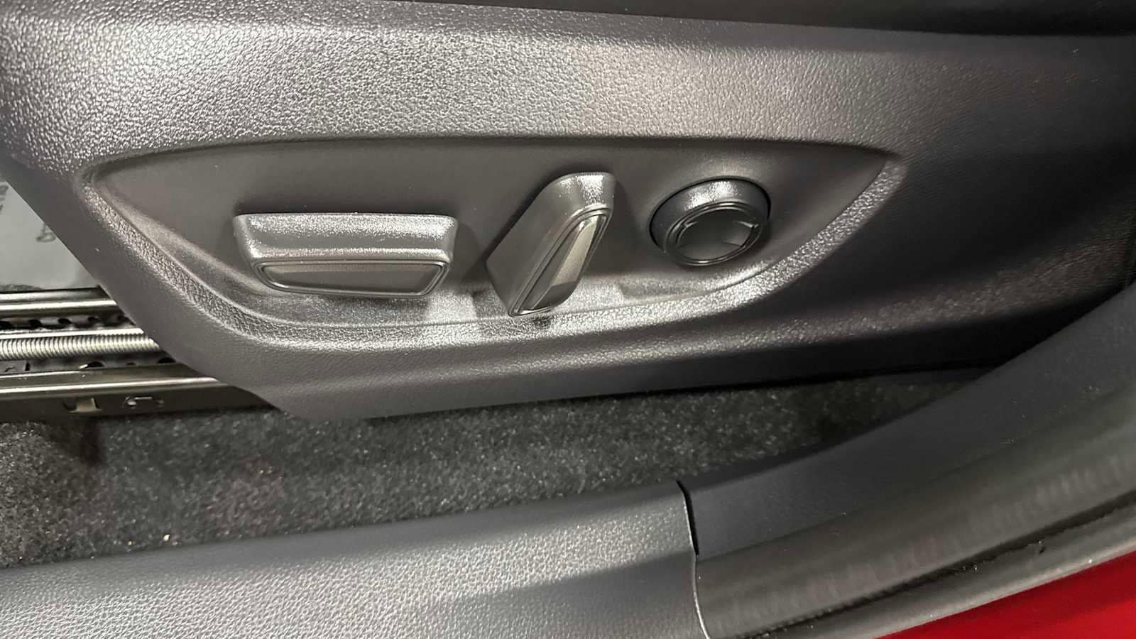 Thumbnail: 2025 Toyota Crown Signia - 14