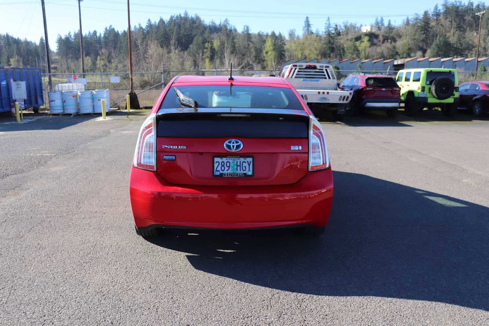 Thumbnail: 2015 Toyota Prius - 6