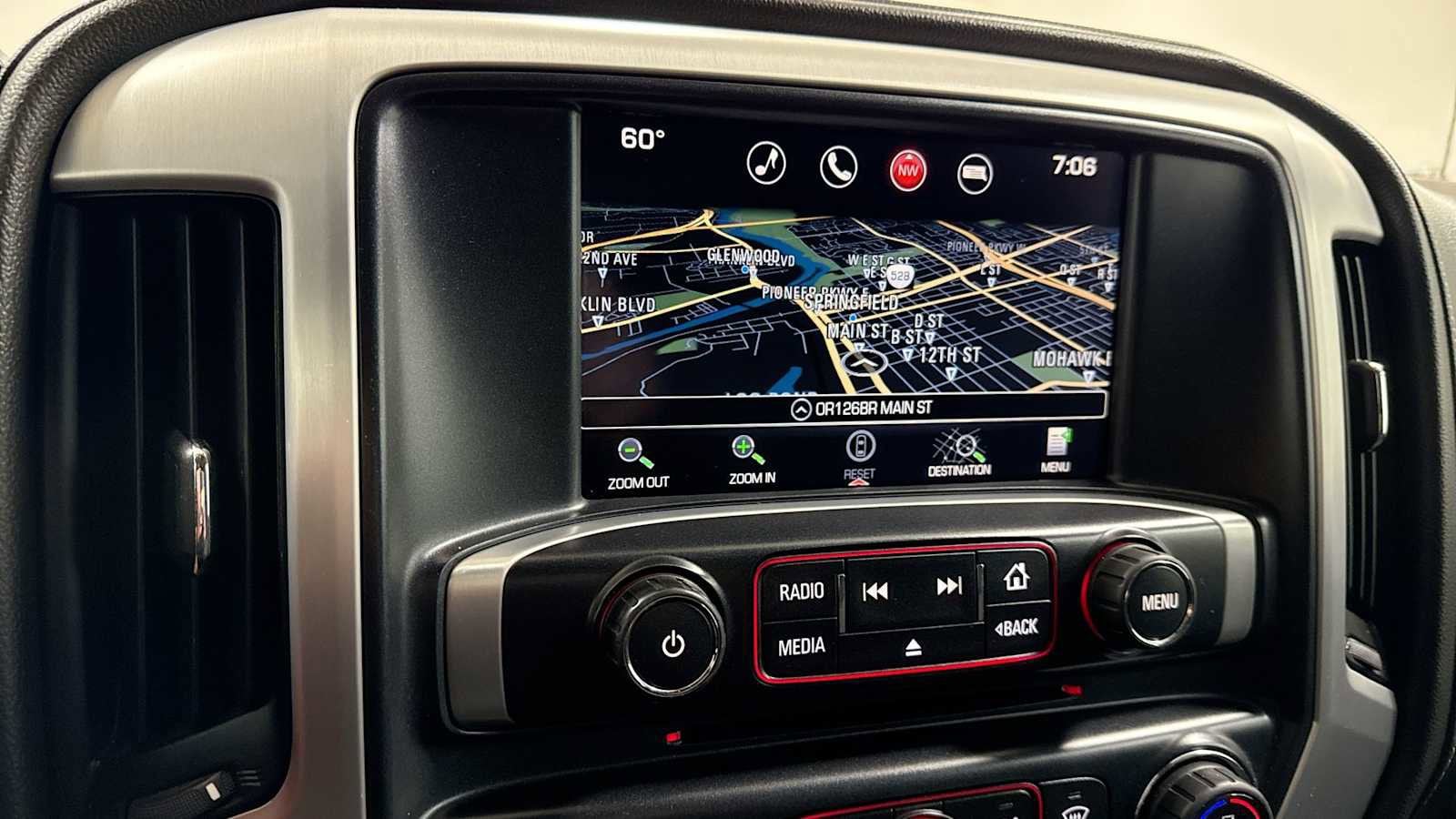 Thumbnail: 2016 GMC Sierra 2500 - 20