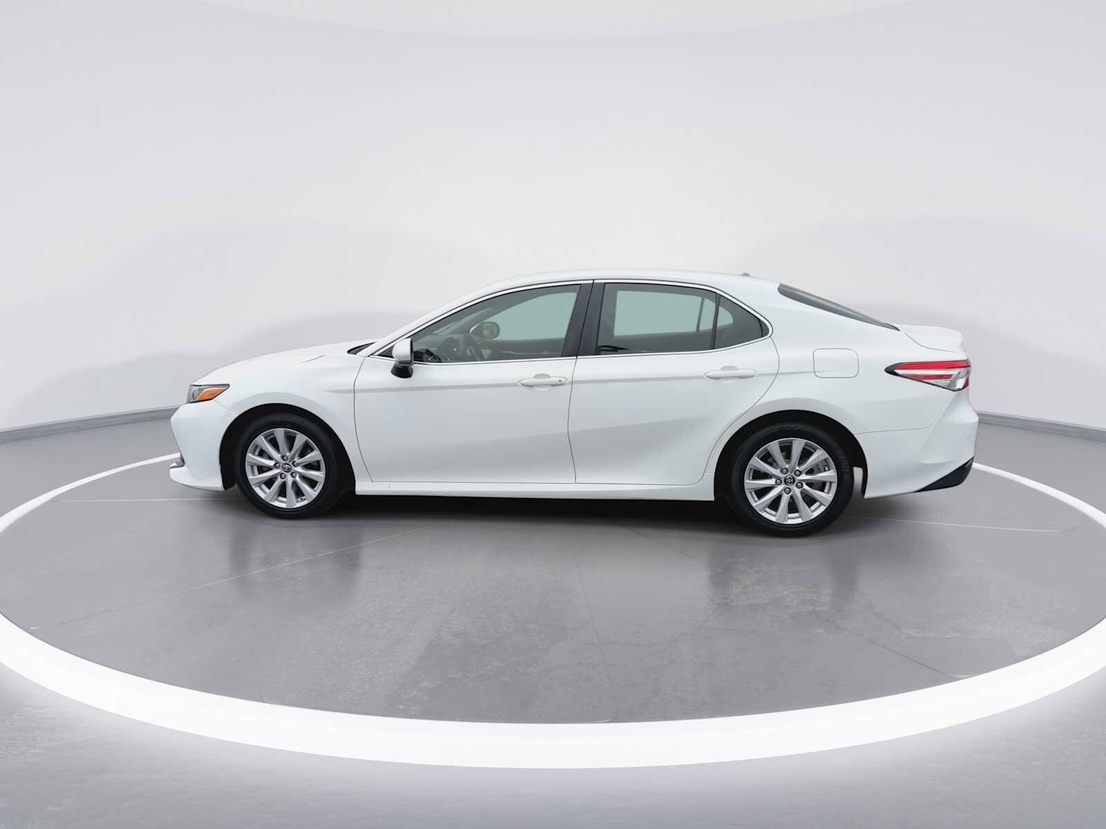 Thumbnail: 2018 Toyota Camry - 5