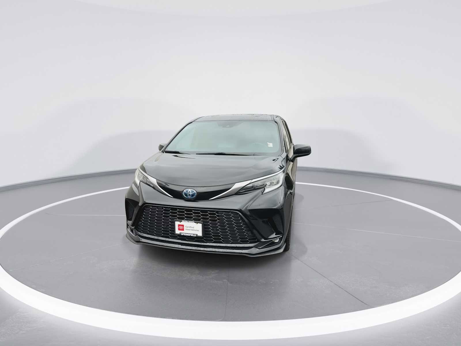 Thumbnail: 2021 Toyota Sienna - 3