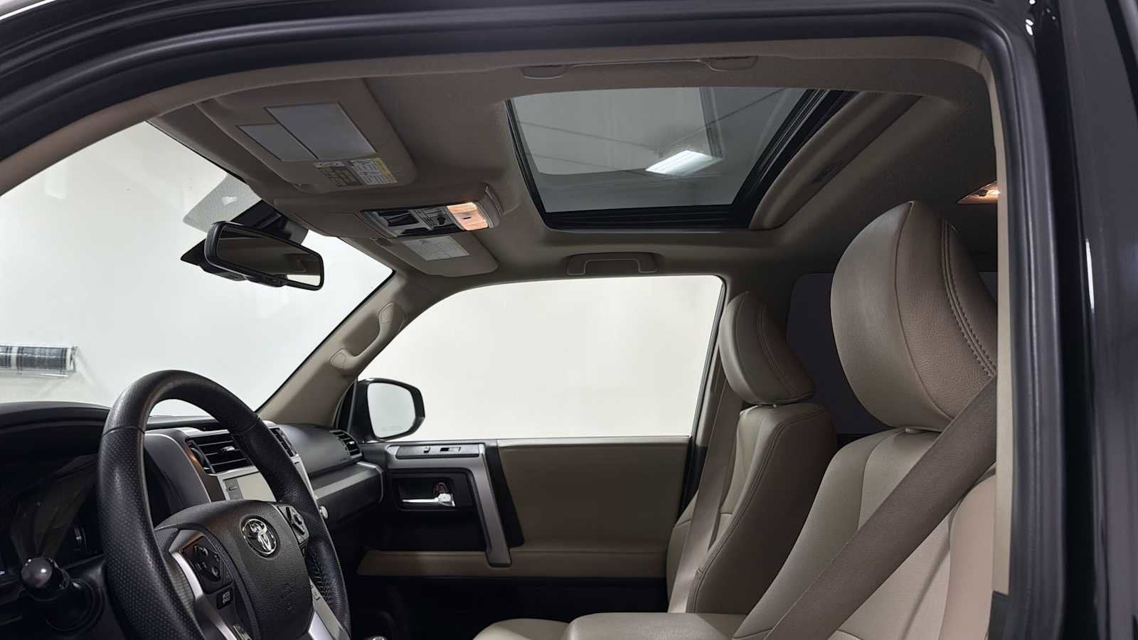 Thumbnail: 2021 Toyota 4Runner - 24