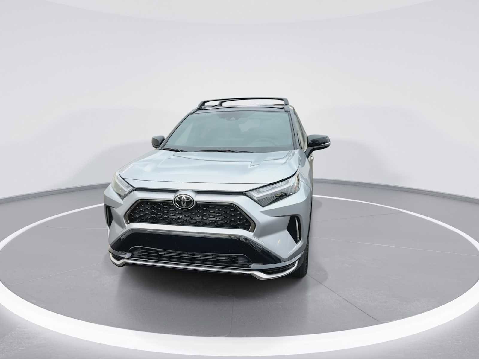 Thumbnail: 2025 Toyota RAV4 - 3