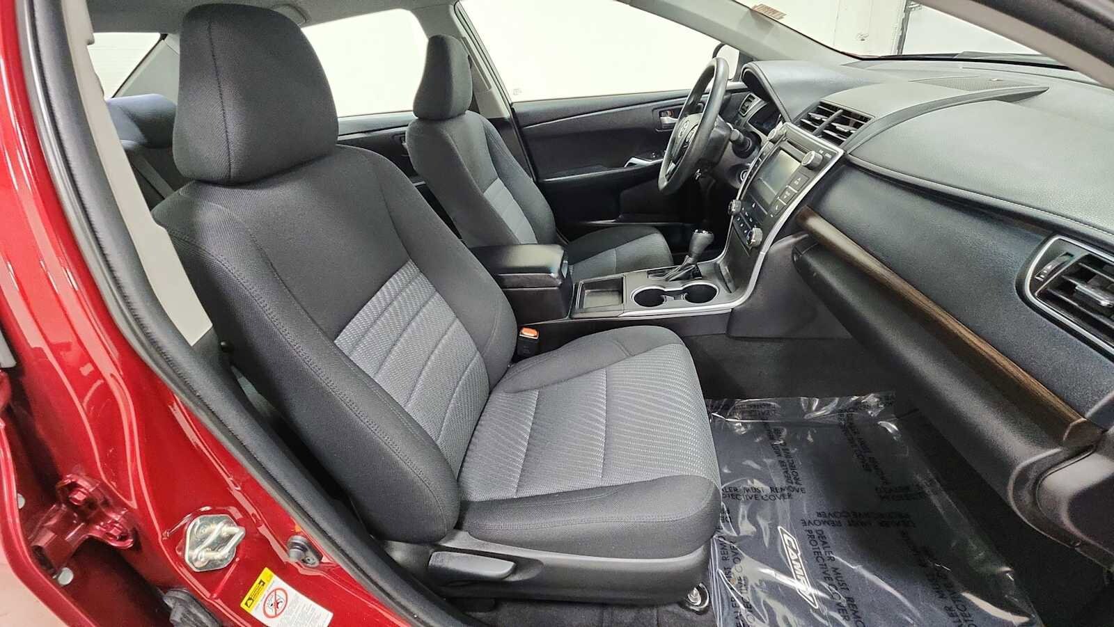 Thumbnail: 2016 Toyota Camry - 28