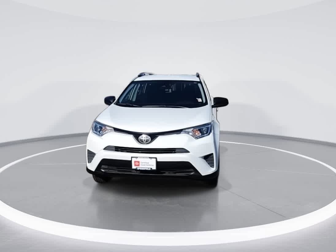 Thumbnail: 2017 Toyota RAV4 - 3