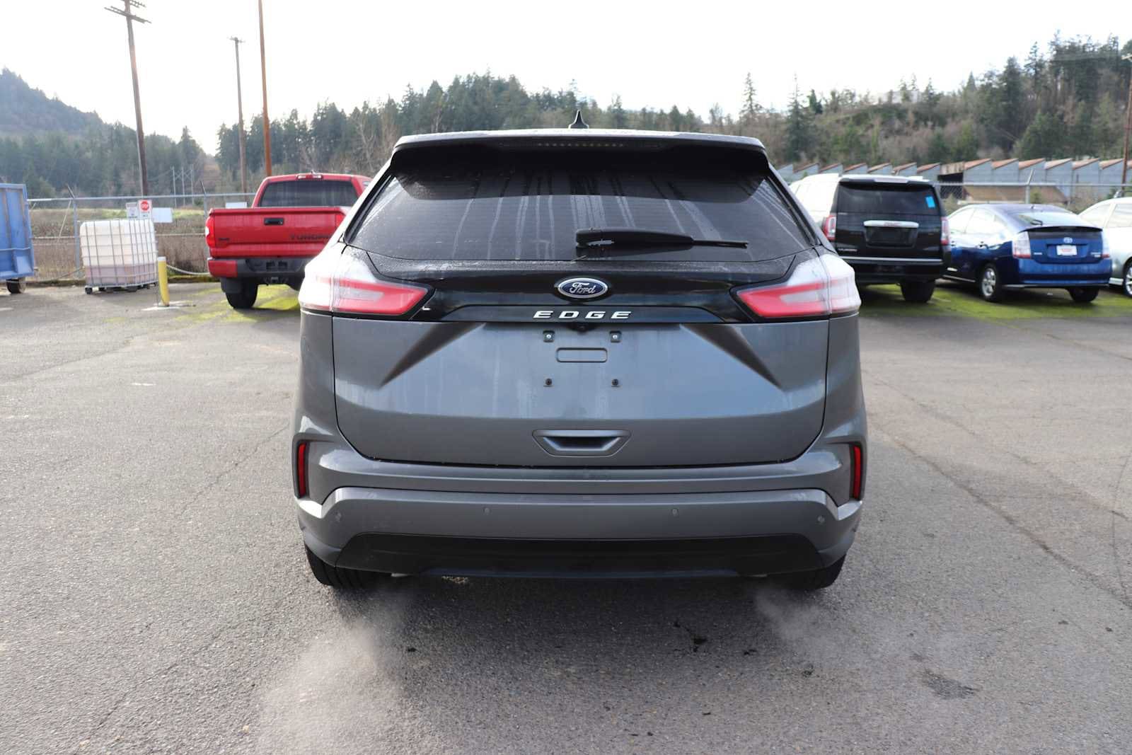 Thumbnail: 2022 Ford Edge - 6