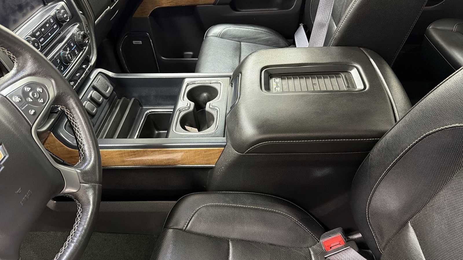 Thumbnail: 2016 Chevrolet Silverado 1500 - 23