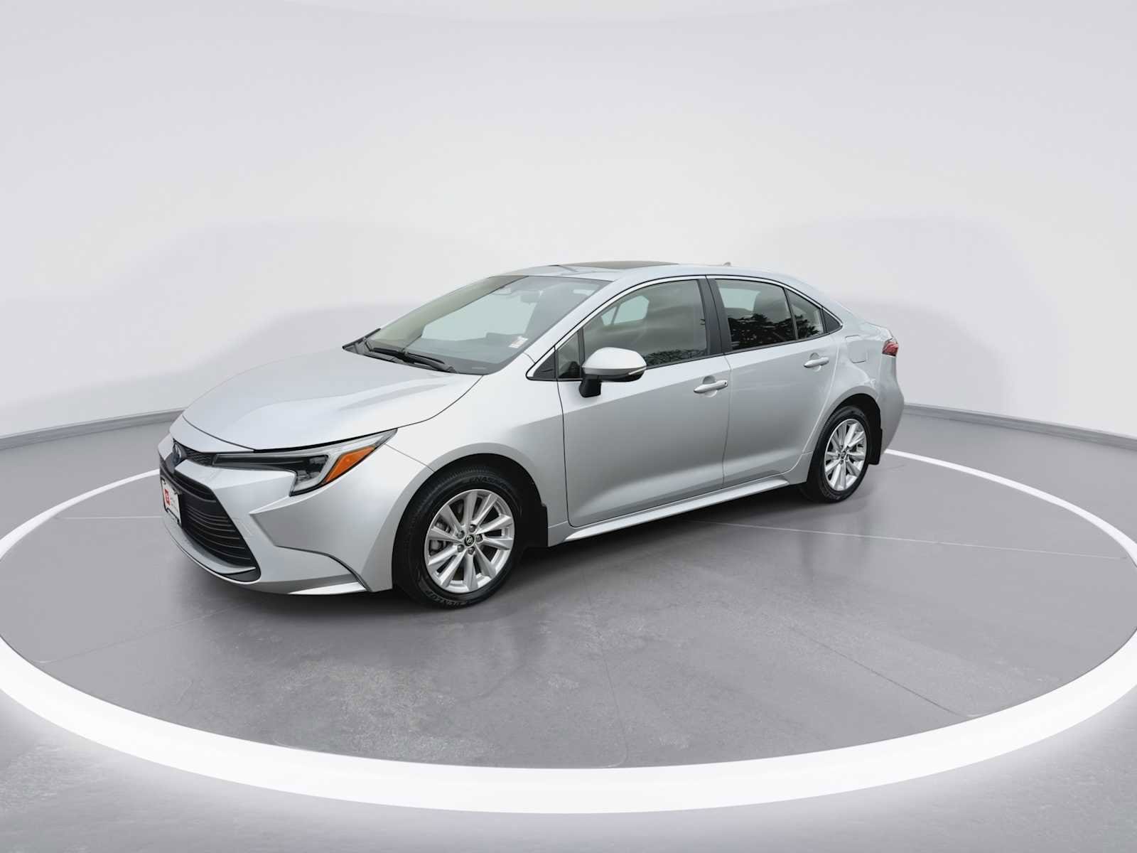 Thumbnail: 2024 Toyota Corolla - 4