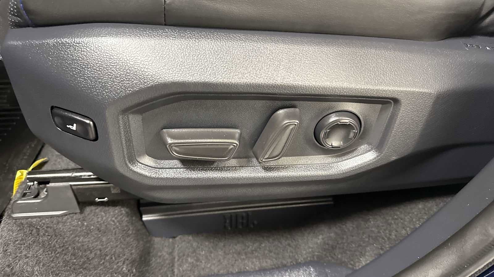 Thumbnail: 2024 Toyota Tundra - 14