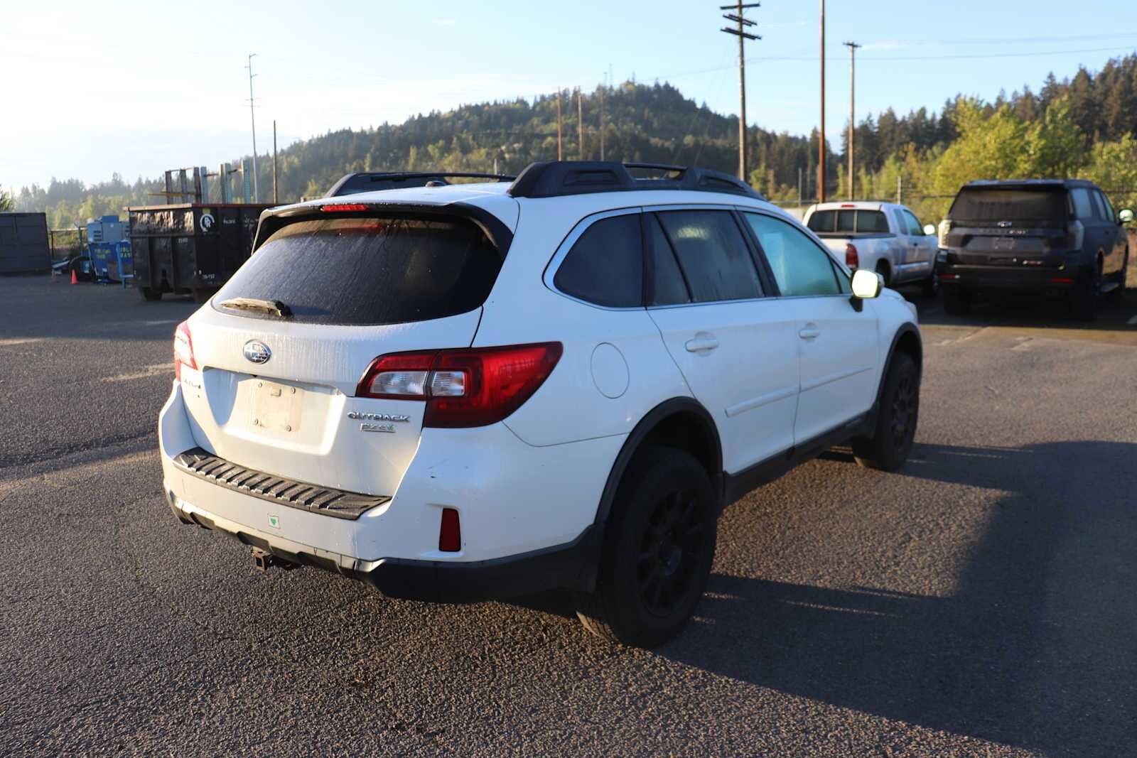 Thumbnail: 2015 Subaru Outback - 5