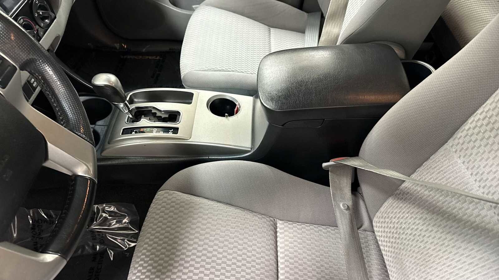 Thumbnail: 2013 Toyota Tacoma - 22