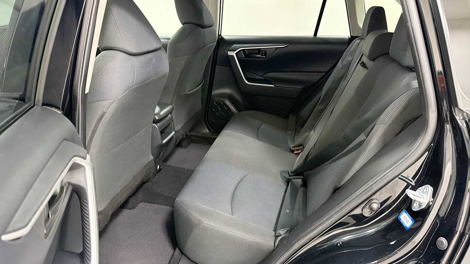 Thumbnail: 2019 Toyota RAV4 - 23