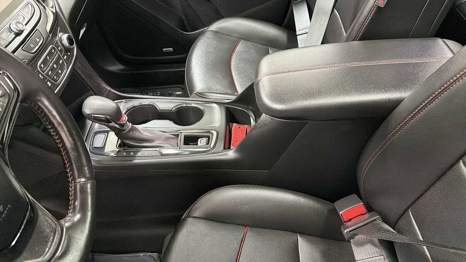 Thumbnail: 2022 Chevrolet Equinox - 23