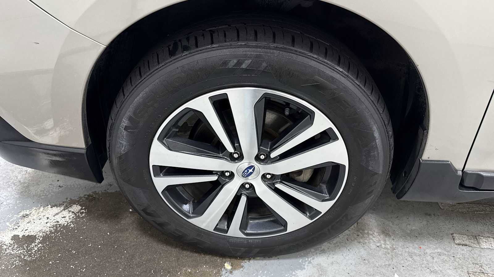 Thumbnail: 2019 Subaru Outback - 10