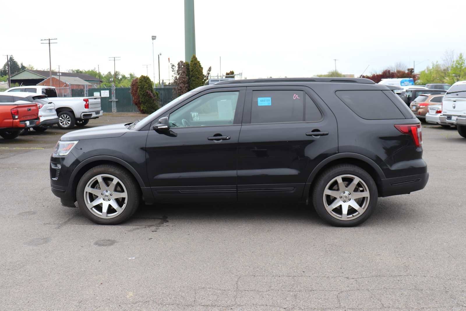 Thumbnail: 2018 Ford Explorer - 8