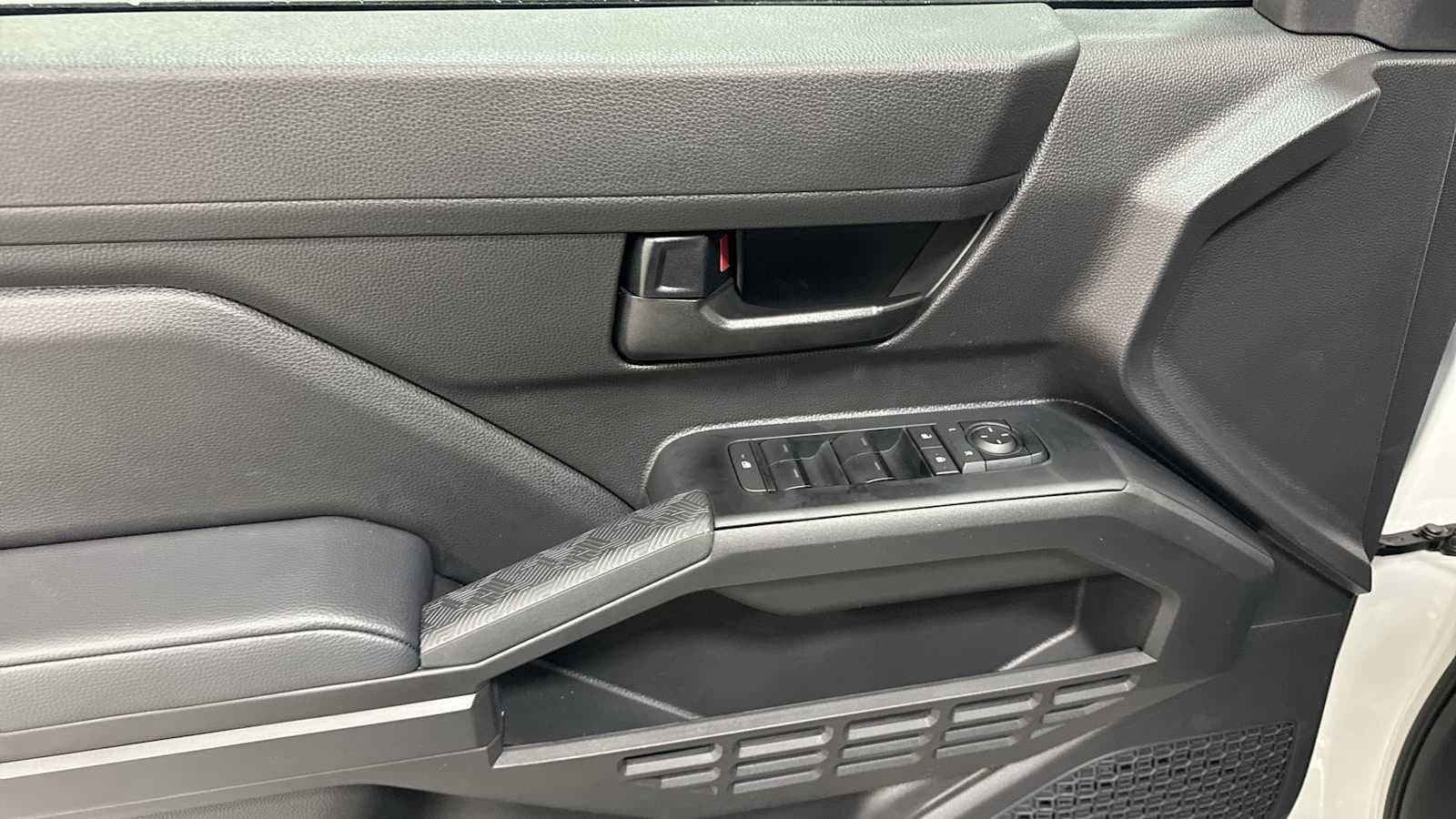 Thumbnail: 2025 Toyota Tacoma - 15