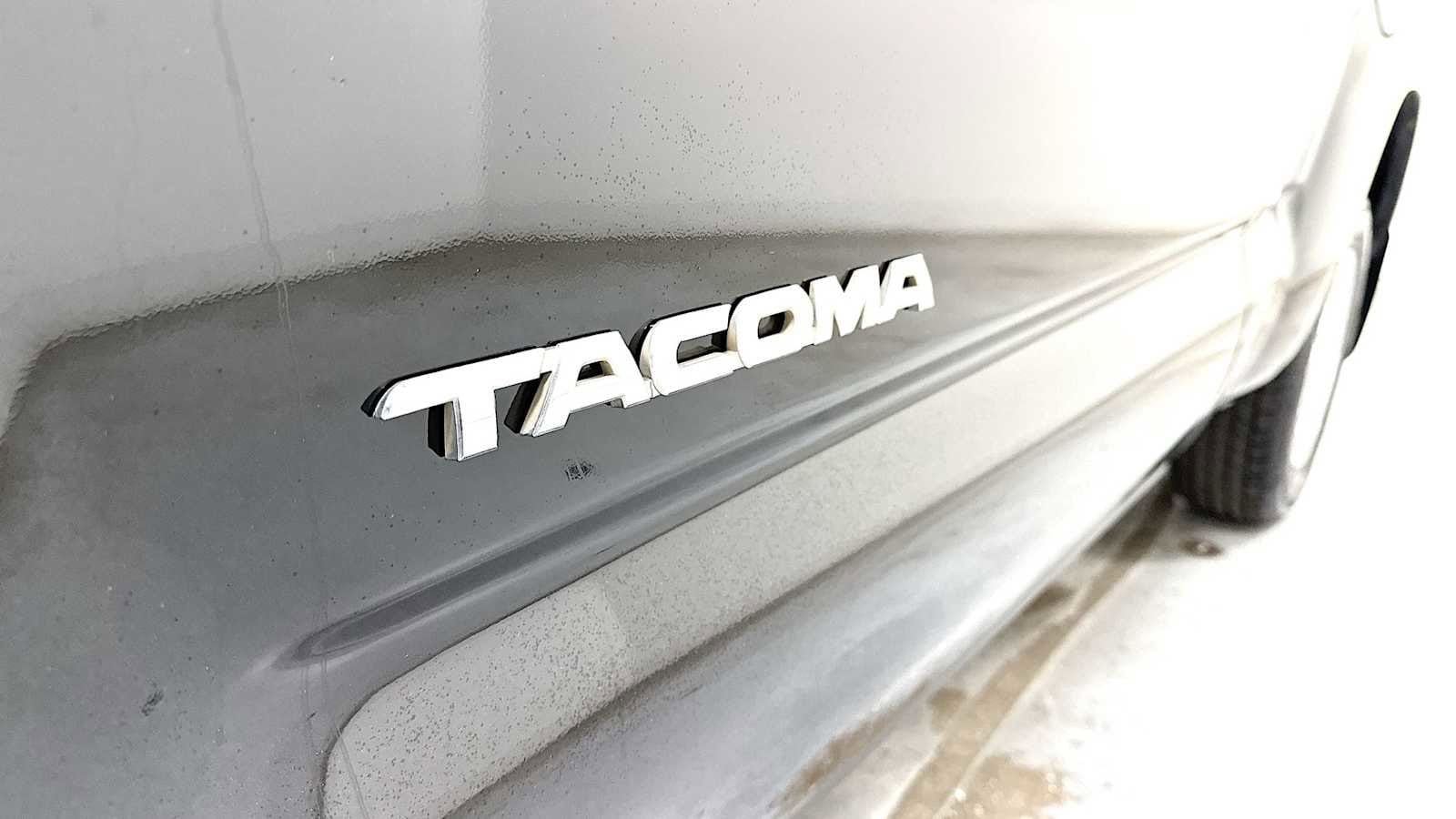 Thumbnail: 2008 Toyota Tacoma - 25