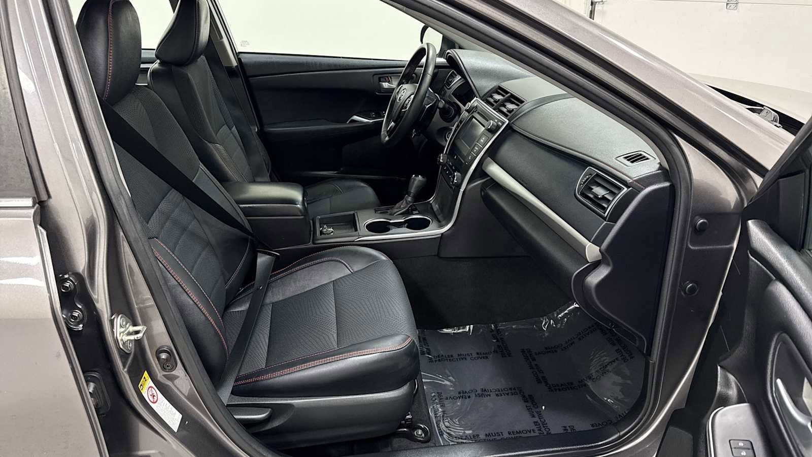 Thumbnail: 2017 Toyota Camry - 28