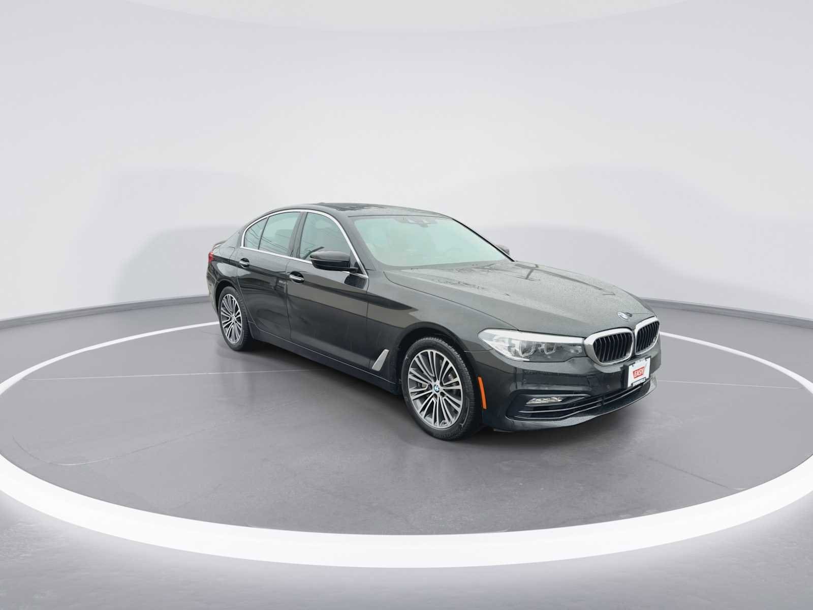 Thumbnail: 2018 BMW 5 Series - 2