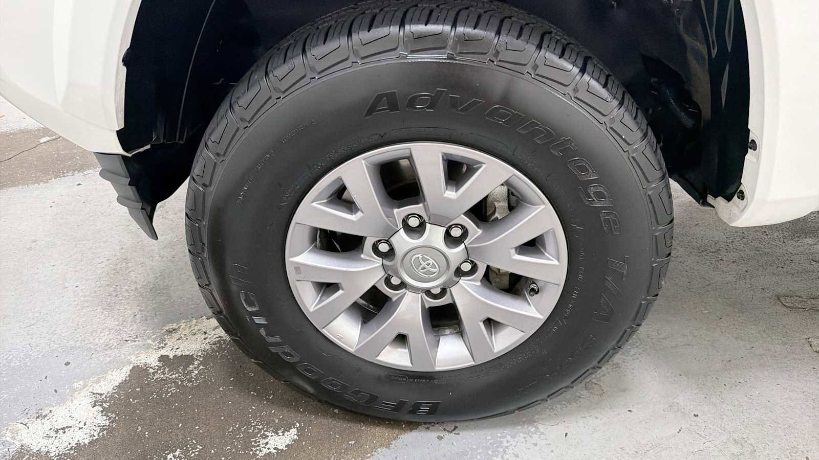 Thumbnail: 2018 Toyota Tacoma - 10