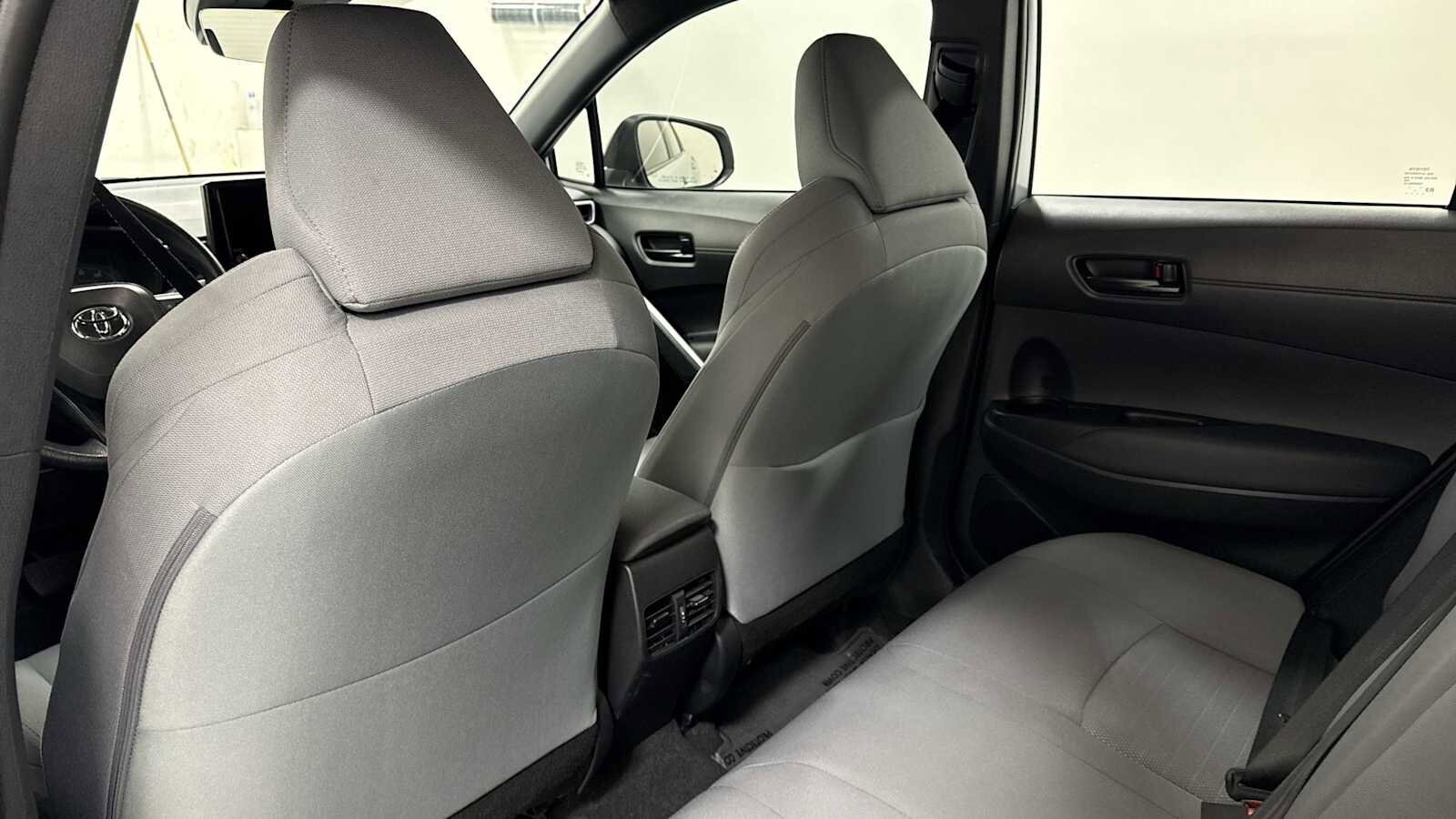 Thumbnail: 2025 Toyota Corolla Cross - 25