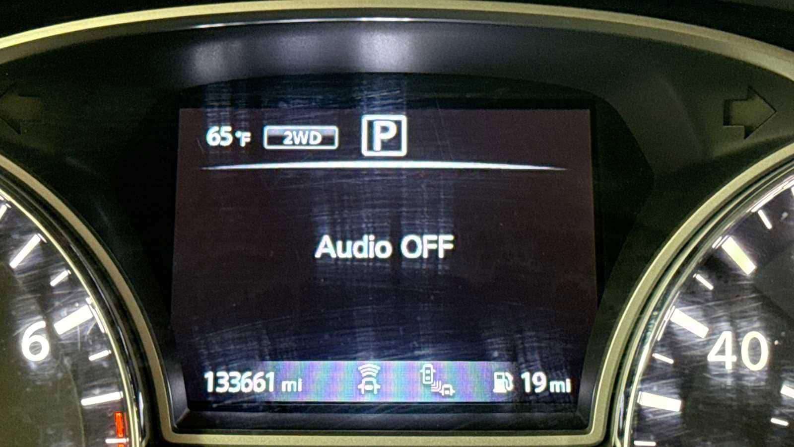 Thumbnail: 2019 Nissan Pathfinder - 17