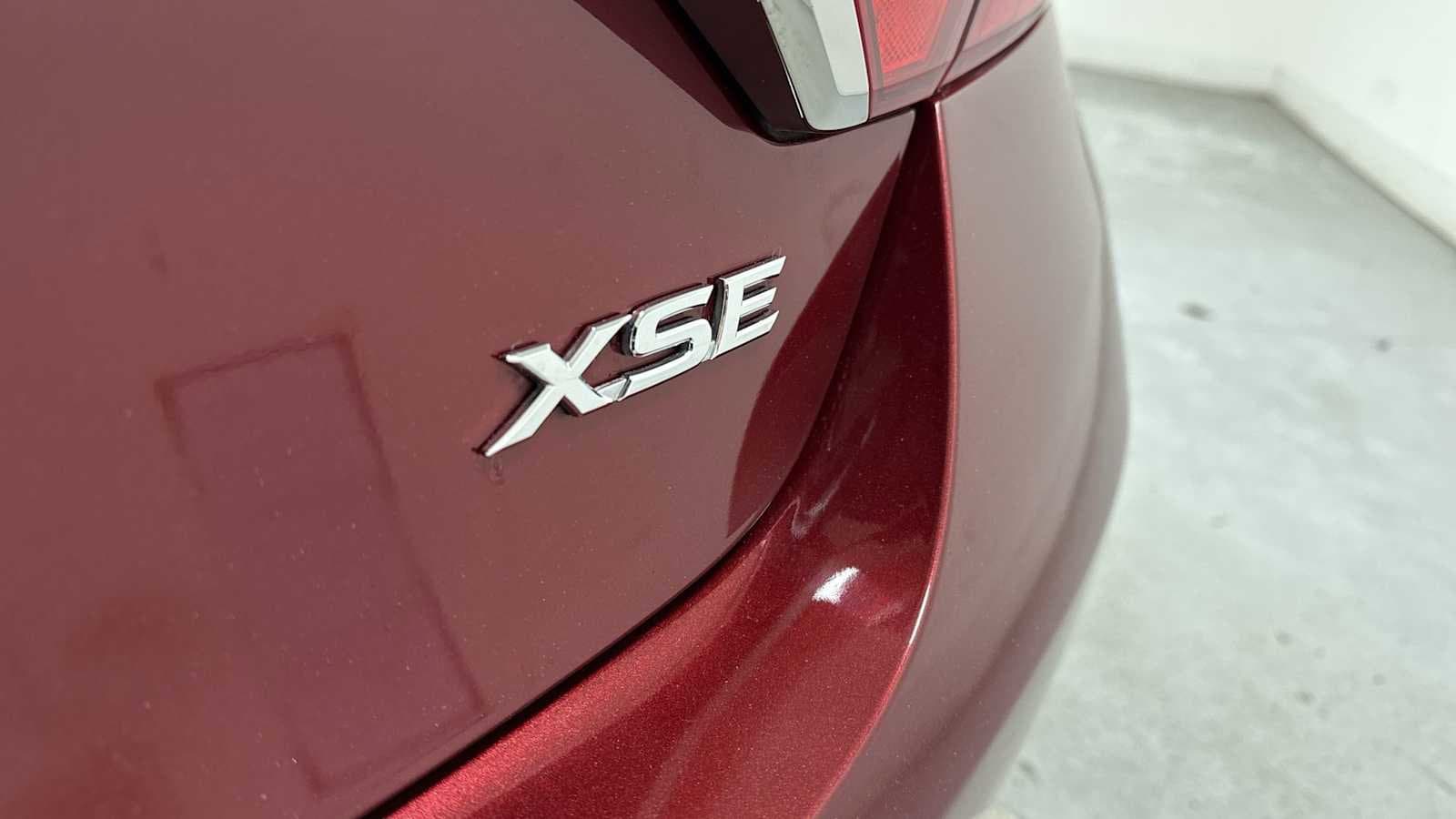 Thumbnail: 2017 Toyota Camry - 28