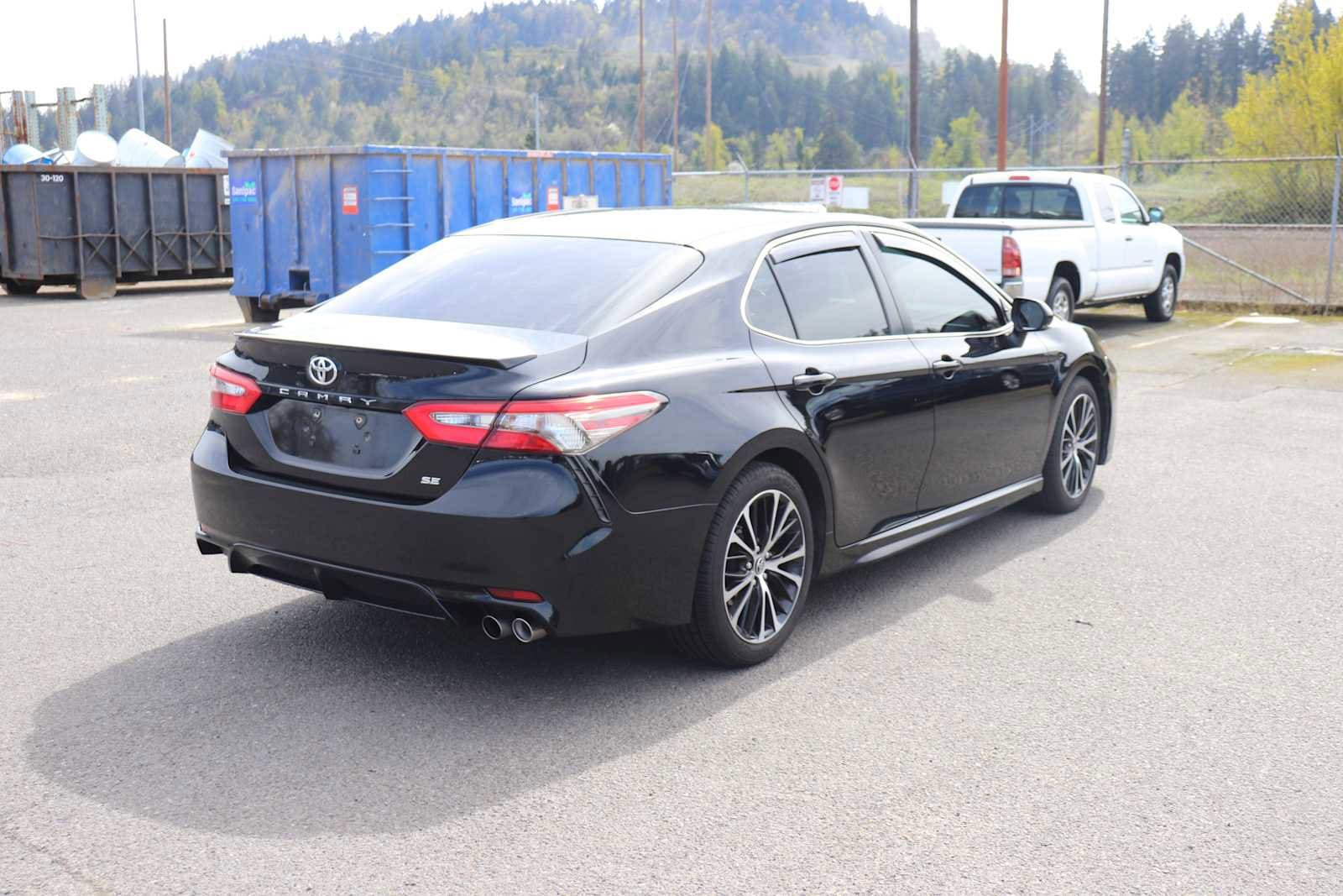 Thumbnail: 2018 Toyota Camry - 5