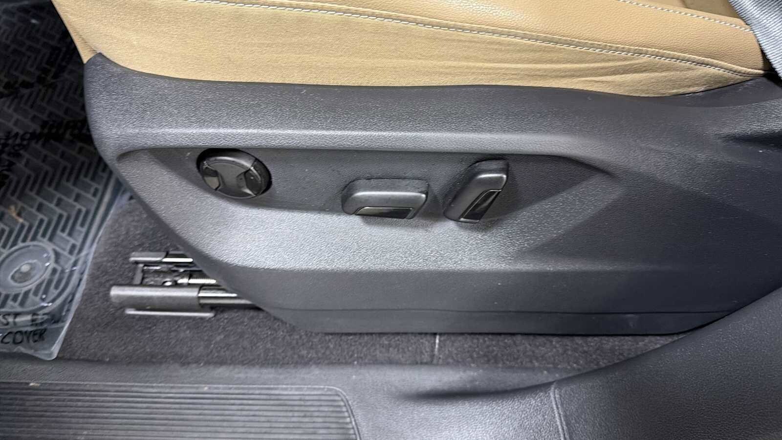 Thumbnail: 2020 Volkswagen Atlas - 14