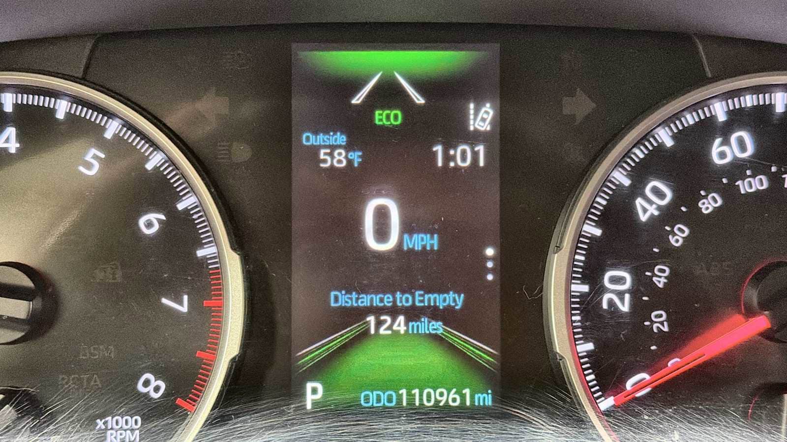 Thumbnail: 2021 Toyota RAV4 - 17