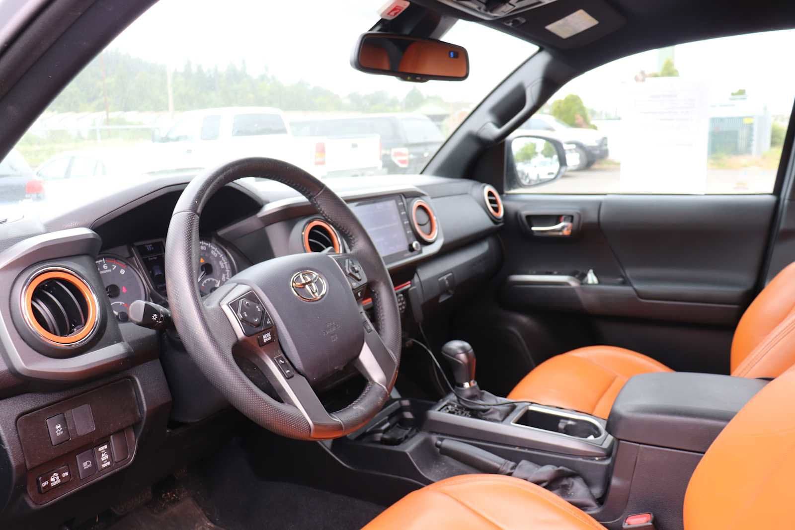2020 Toyota Tacoma TRD Off-Road 10