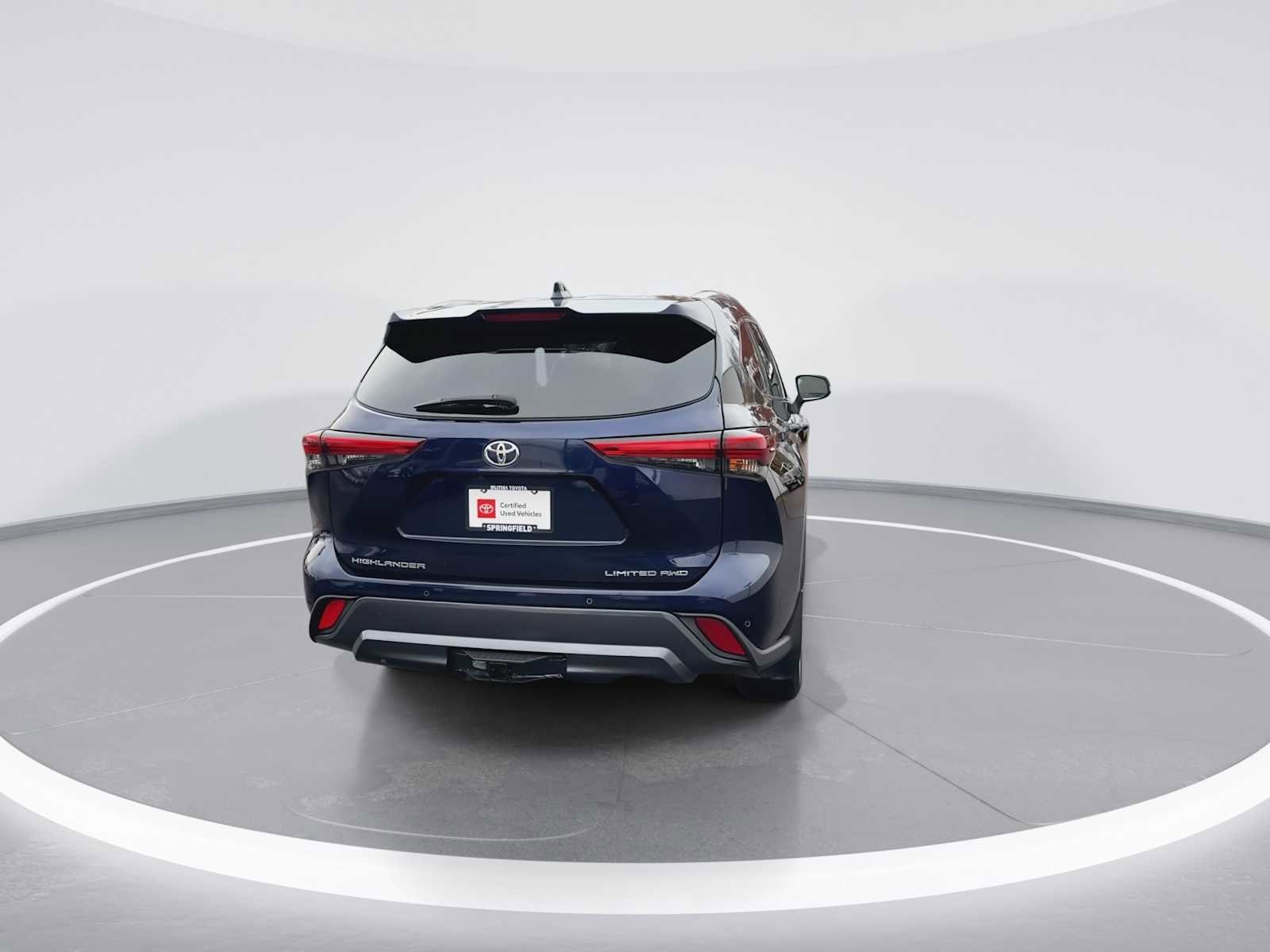 Thumbnail: 2021 Toyota Highlander - 7