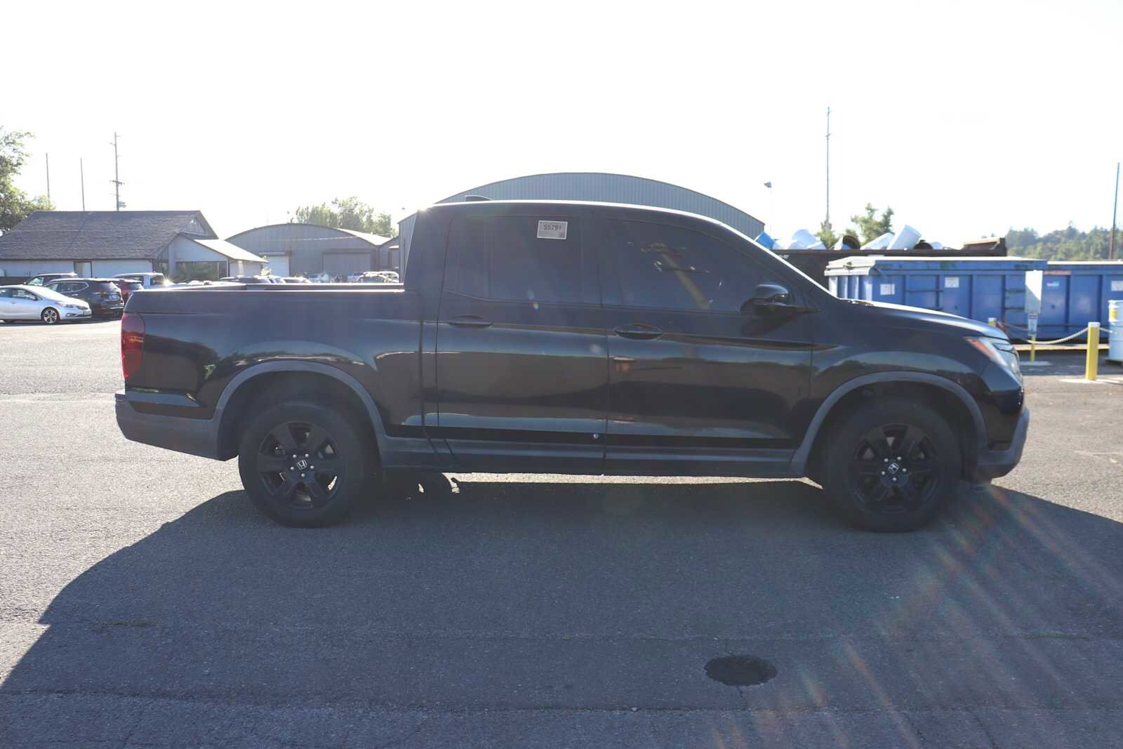 2018 Honda Ridgeline Black Edition photo 4