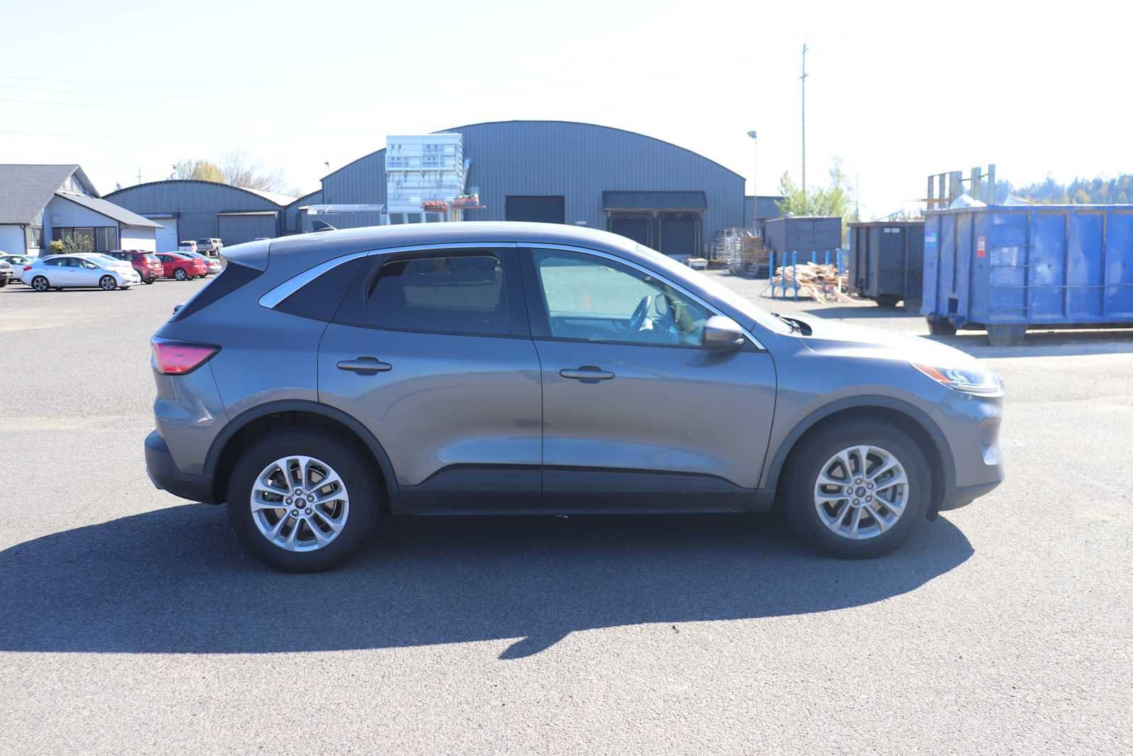 Thumbnail: 2021 Ford Escape - 4