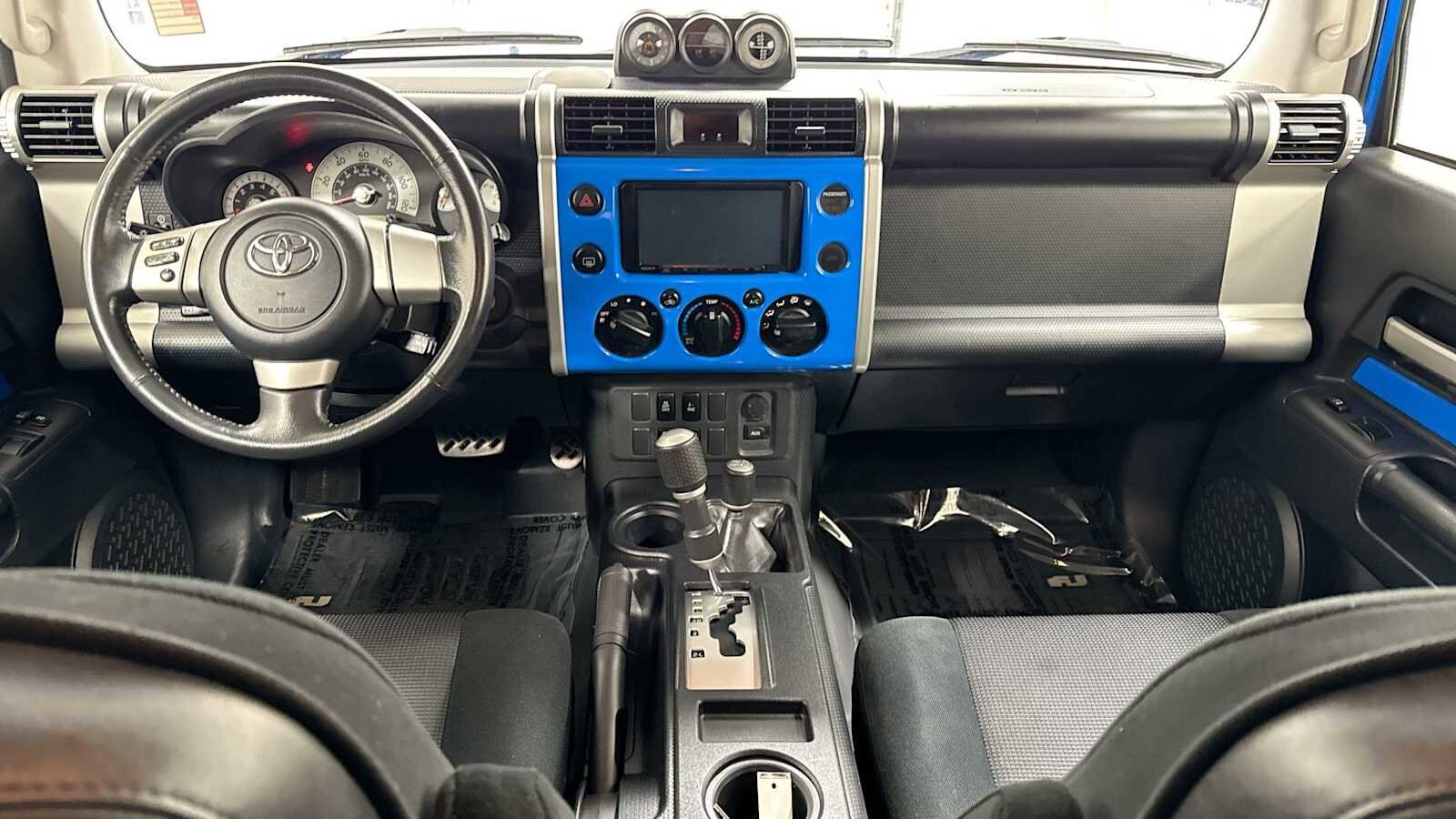 Thumbnail: 2007 Toyota FJ Cruiser - 25