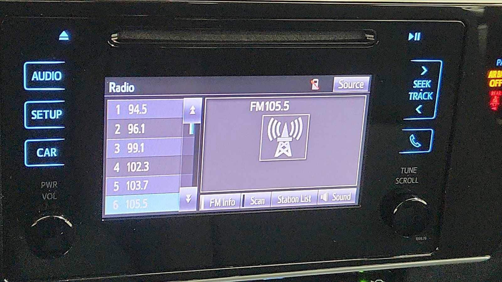 Thumbnail: 2018 Toyota Corolla - 18