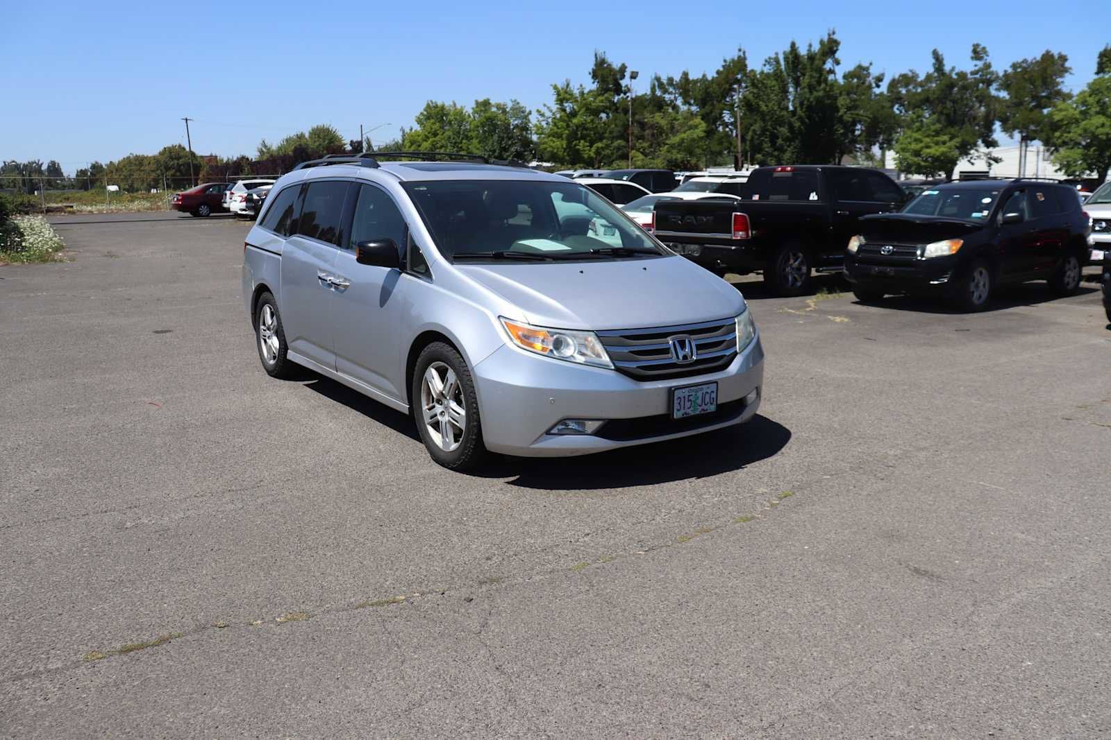 Thumbnail: 2013 Honda Odyssey - 3