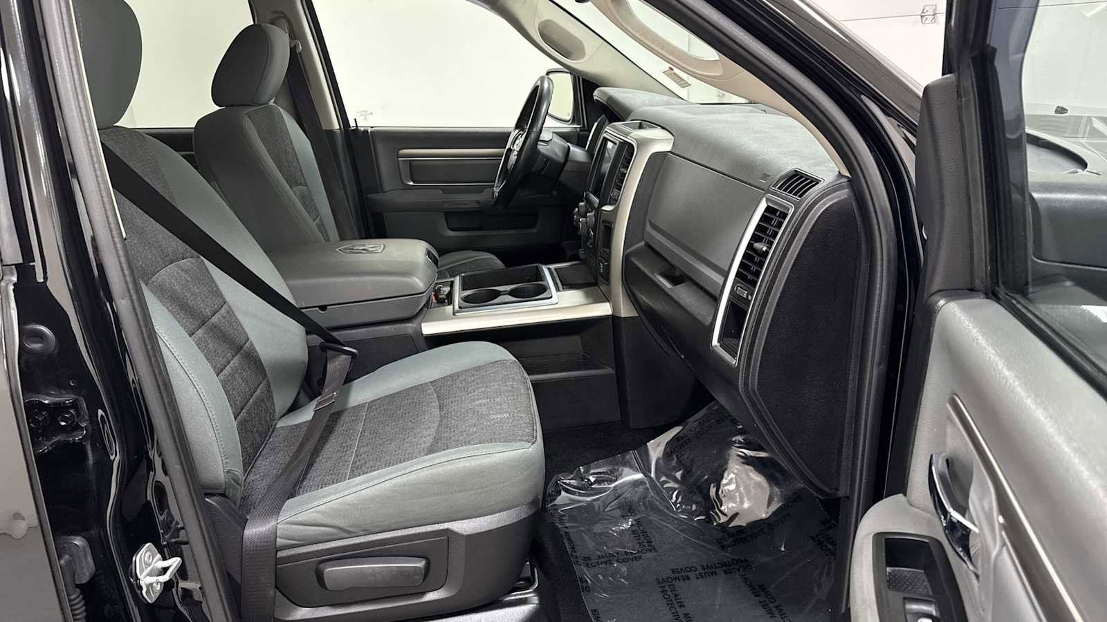 Thumbnail: 2014 RAM 1500 - 29