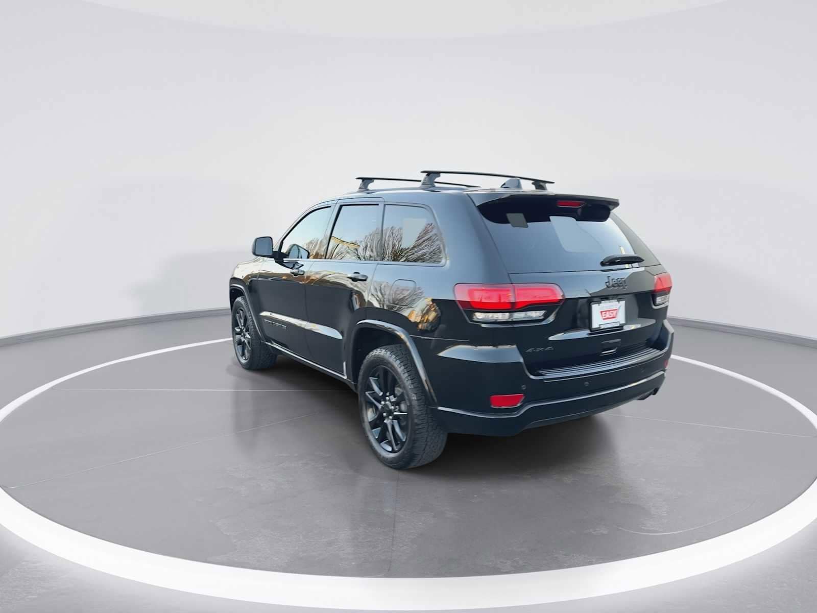 Thumbnail: 2018 Jeep Grand Cherokee - 6
