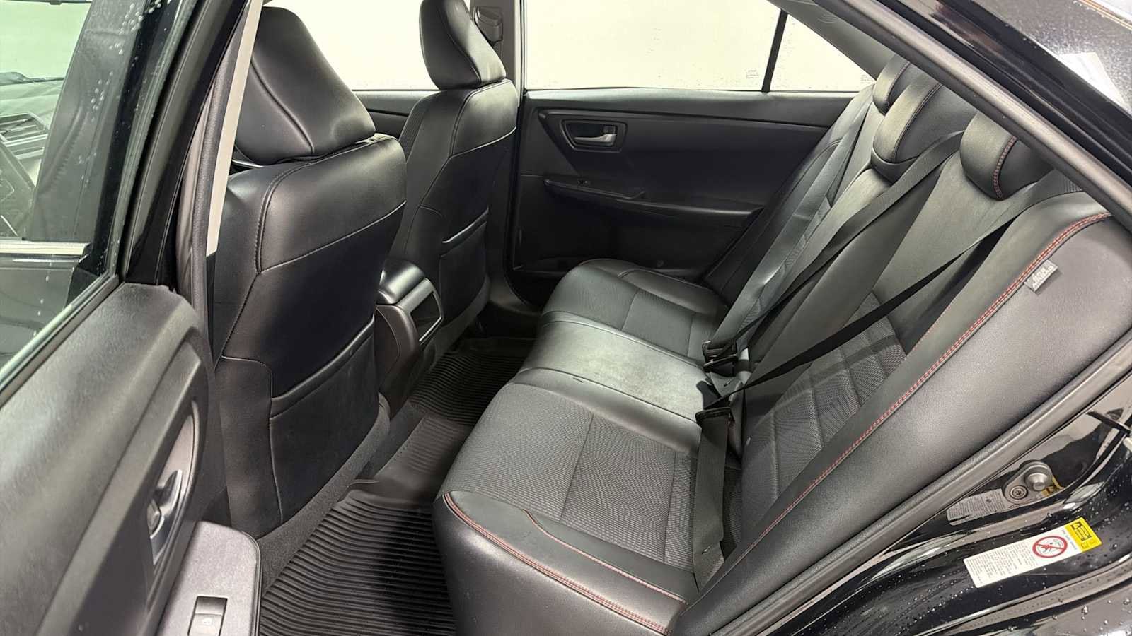 Thumbnail: 2017 Toyota Camry - 23