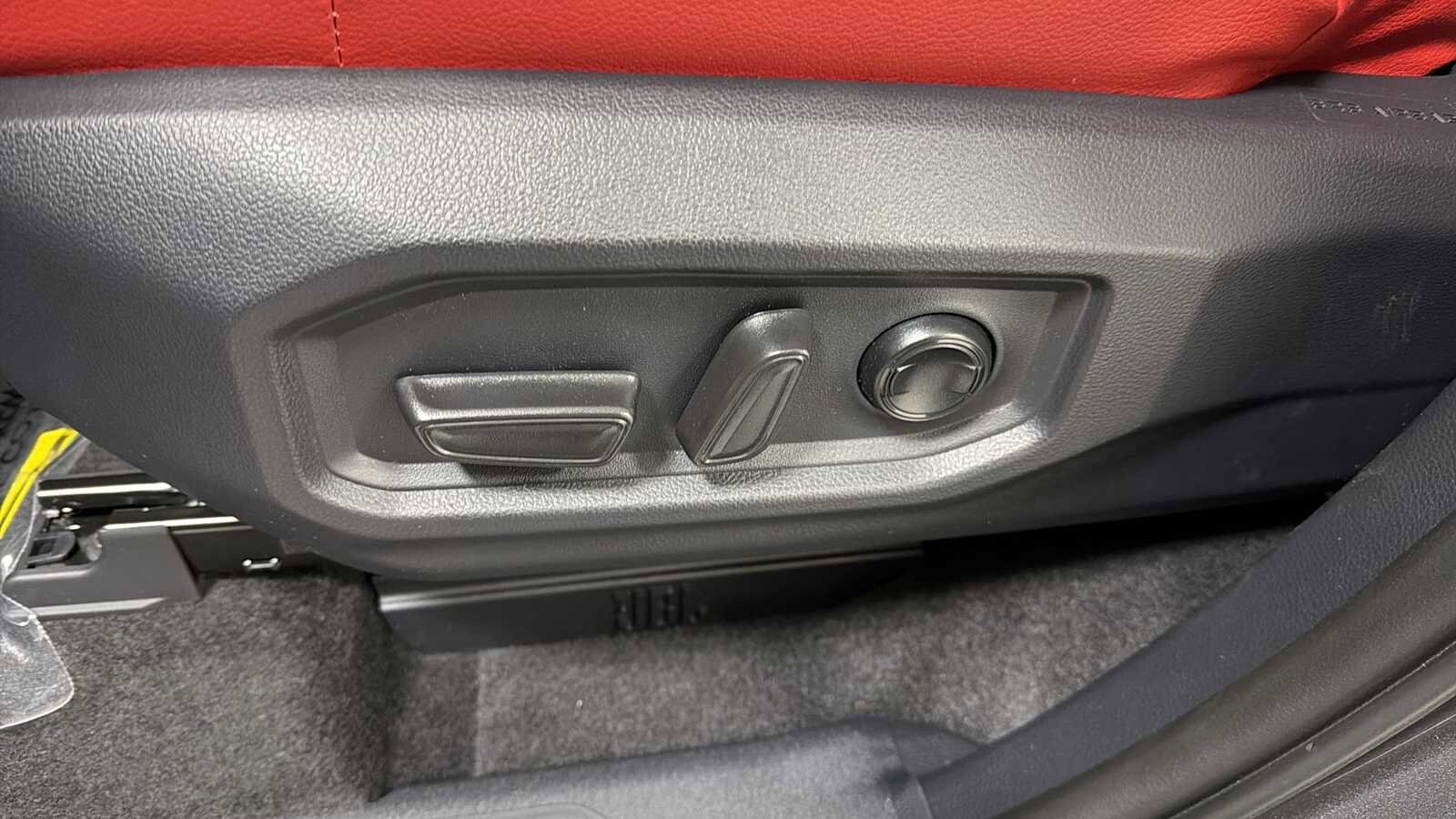 Thumbnail: 2026 Toyota Tundra - 14