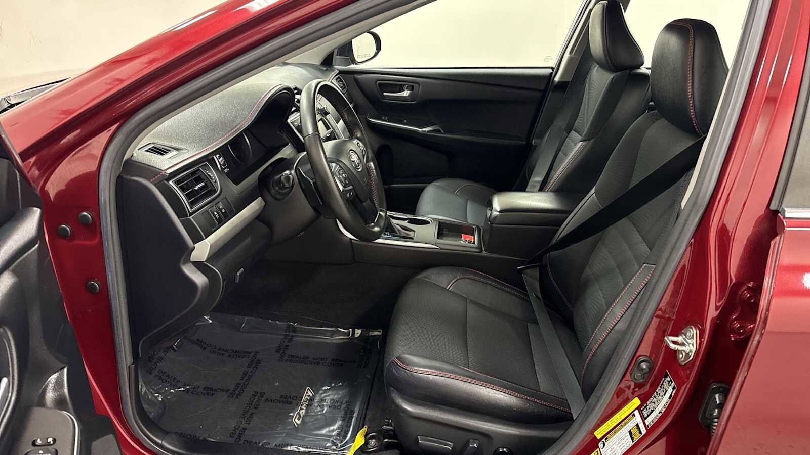 Thumbnail: 2017 Toyota Camry - 13